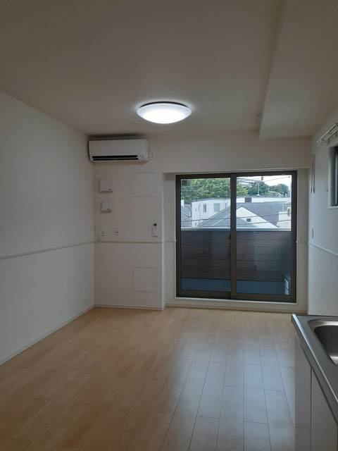 アーク磯子の居間・リビング|10帖の広々としたリビング♪