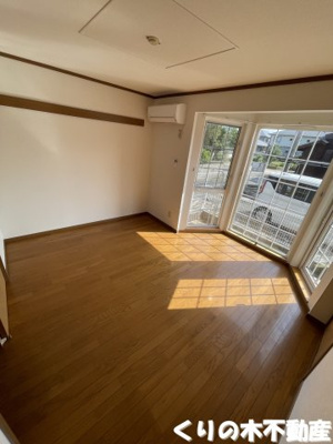 【居間・リビング】 | クレストールかたやま | 同タイプのお部屋です（現況を優先します）