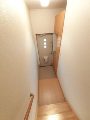 【玄関】 | カーサ・エレガンテＡ | 落ち着いた玄関です