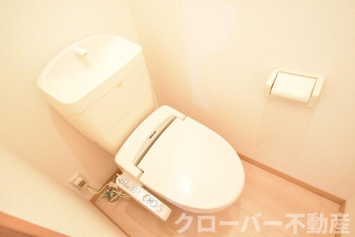 ヴェルデ津森のトイレ|温水洗浄暖房便座