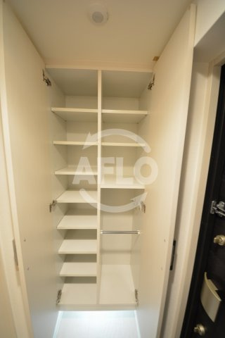 セレッソコート上本町EASTの収納|セレッソコート上本町EAST　シューズボックス