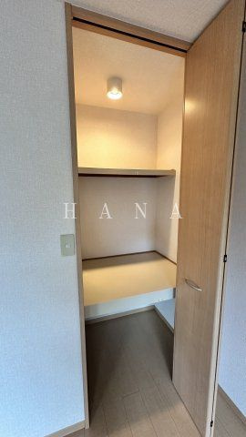 レオシェスタの収納|※別号室参考写真