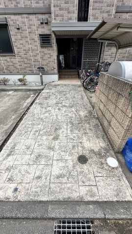 レオシェスタのエントランス