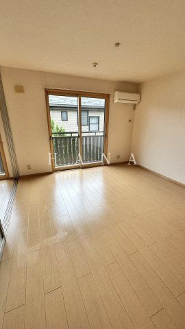 レオシェスタの居間・リビング|※別号室参考写真