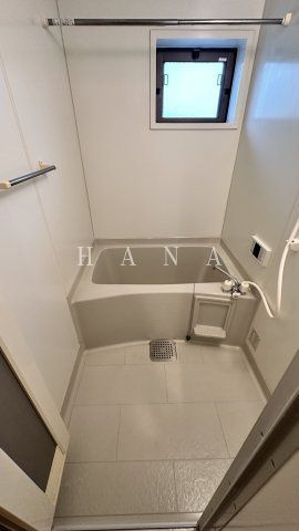 レオシェスタの浴室|※別号室参考写真