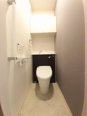 【トイレ】 | サムスリー | 落ち着いた色調のトイレです