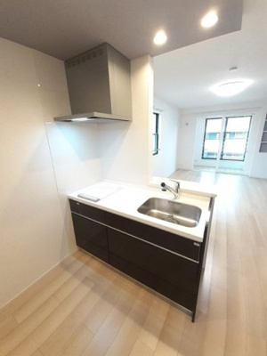 【キッチン】 | サムスリー | きれいなキッチンです