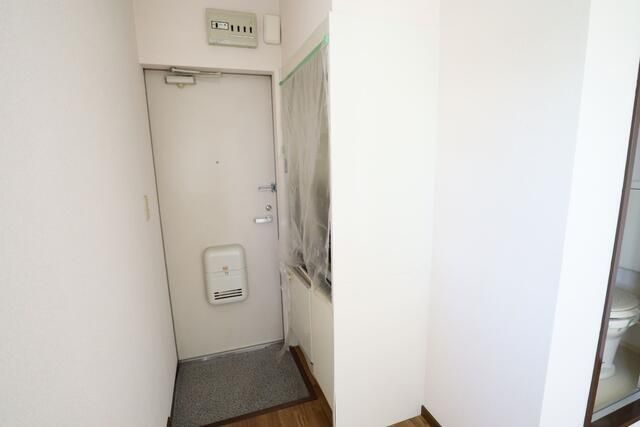 正雀木島マンションの玄関