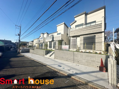 【前面道路含む現地写真】 | 横浜市青葉区荏田西　新築全3棟