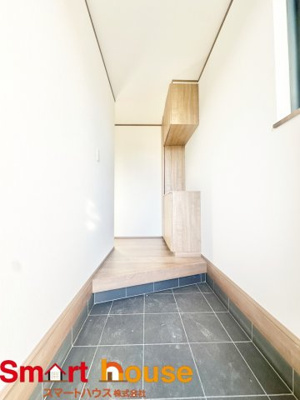 【玄関】 | 横浜市青葉区荏田西　新築全3棟