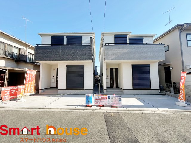 【外観】 | 相模原市南区相模台　新築2棟 | 外壁が周囲の街並みと青空に生えるお洒落な仕上がり！周囲には高い建物のないエリア。青い空が大きく感じますね。