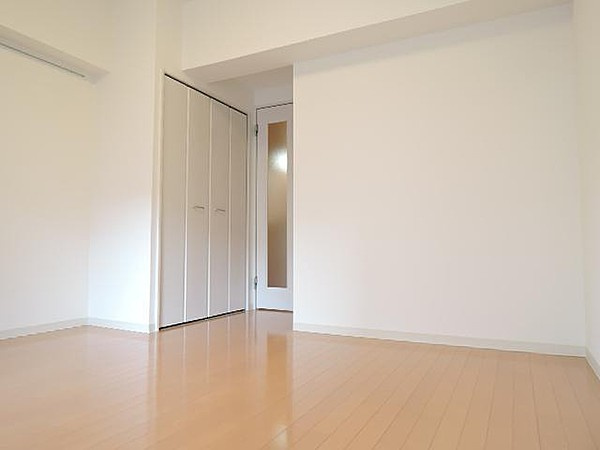 グランディール浅草の居間・リビング