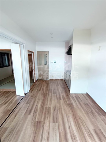 【居間・リビング】 | シャトー弁天弐番館