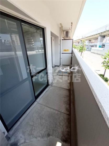 【バルコニー】 | シャトー弁天弐番館