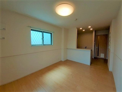 【居間・リビング】 | ラ　ヴィータ　リッカ | ゆったりとした居間です