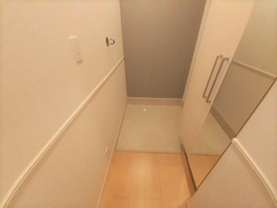 【玄関】 | ラ　ヴィータ　リッカ | 明るい玄関です