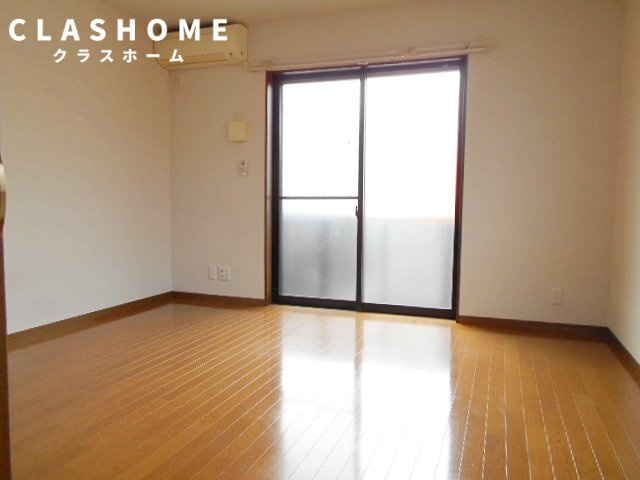 アンプルール　リーブル　BLOOM　　刈谷市近郊の賃貸はクラスホーム刈谷店の居間・リビング|同物件の別部屋になります。