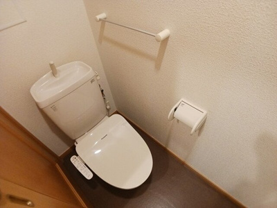 【トイレ】 | モ－ヴ・カミカ | シンプルで使いやすいトイレです