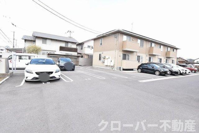 ハピネス B棟の駐車場|駐車場