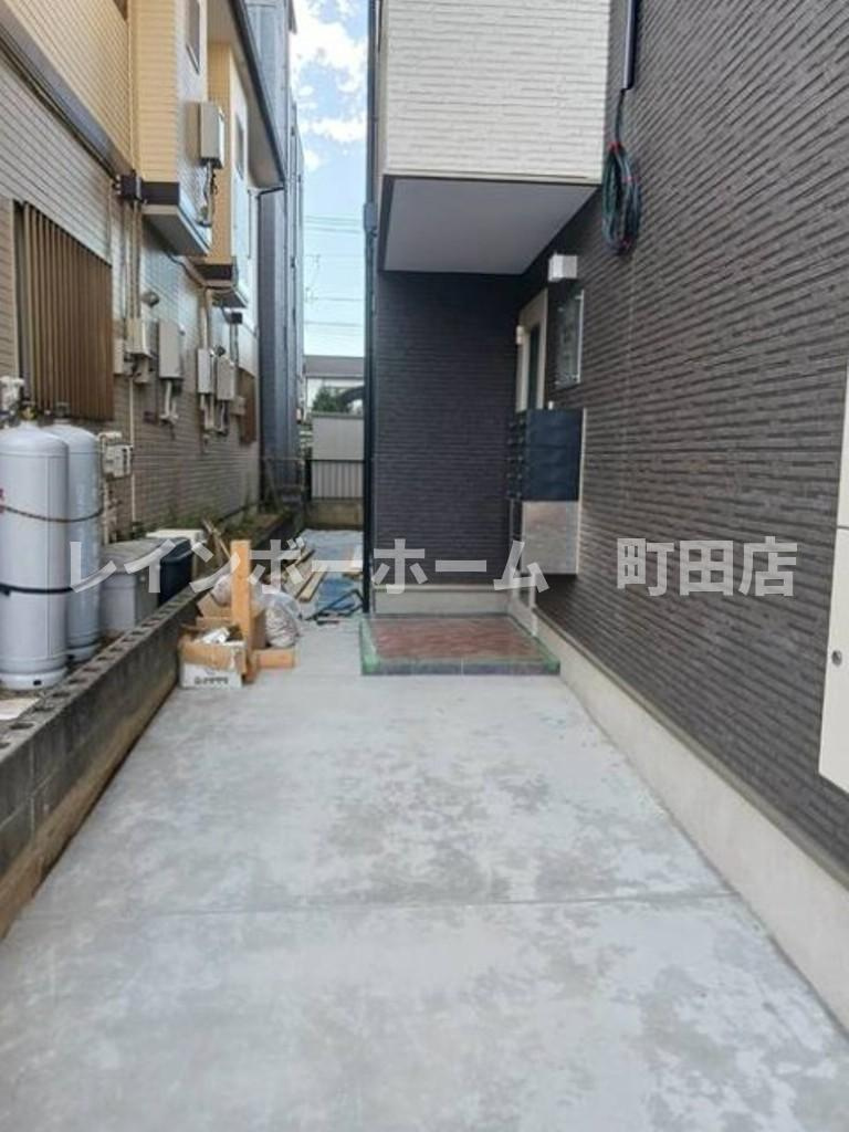 ジーメゾン海老名※初期費用分割あと払いサービス利用可能物件のロビー