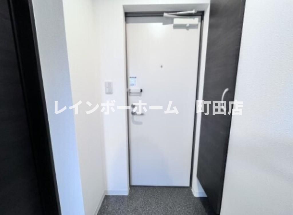 ジーメゾン海老名※初期費用分割あと払いサービス利用可能物件の玄関