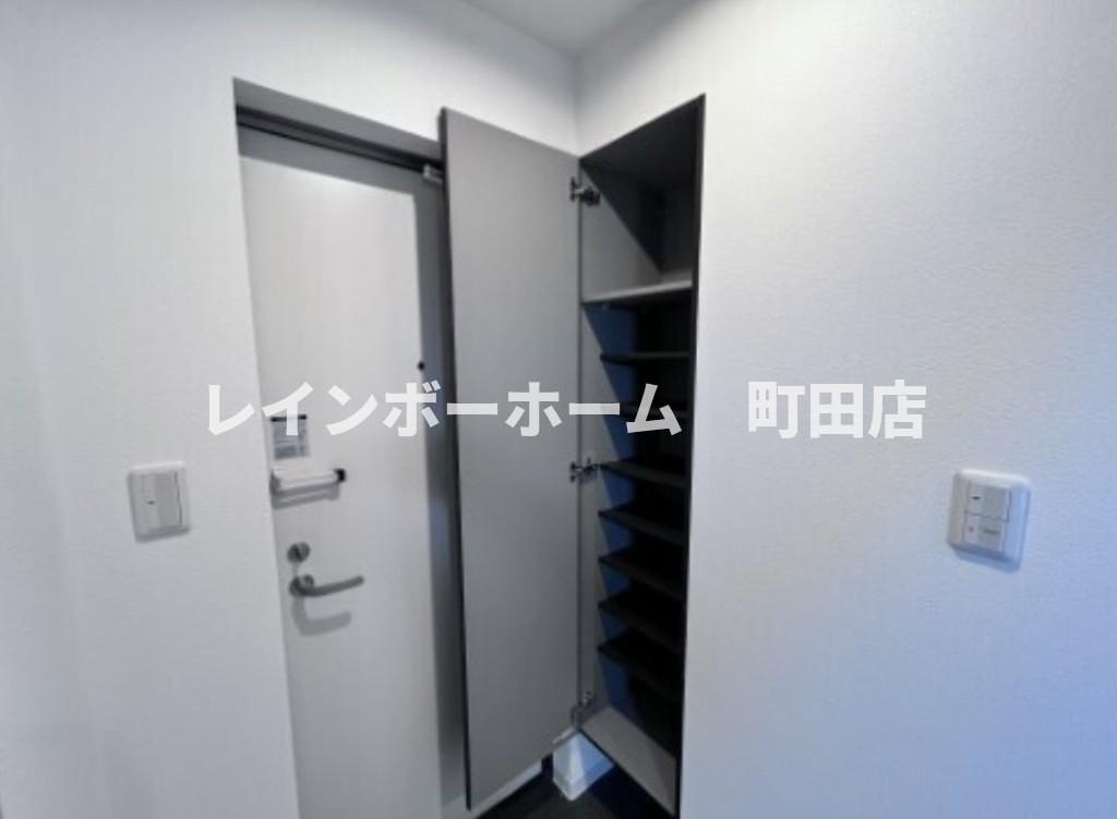 ジーメゾン海老名※初期費用分割あと払いサービス利用可能物件の玄関