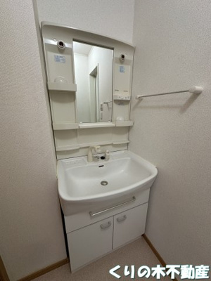 【洗面所】 | ロータス鳥生　Ｄ | 忙しい朝には欠かせない洗面所です