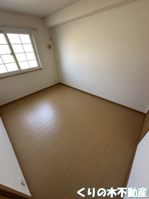 【寝室】 | ロータス鳥生　Ｄ | 落ち着いて過ごせるお部屋なので、寝室にいかがでしょうか