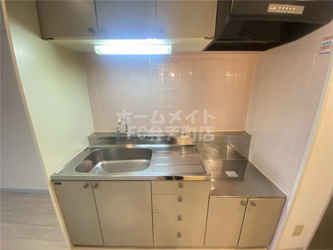 【キッチン】 | シャトー弁天弐番館 | コンパクトなキッチンで掃除もラクラク