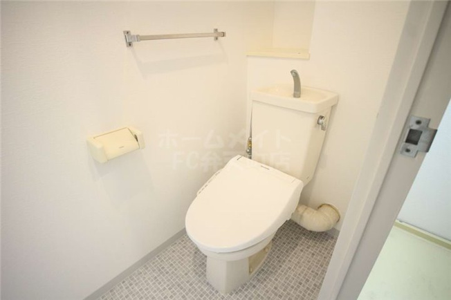 【トイレ】 | シャトー弁天弐番館 | シンプルで使いやすいトイレです