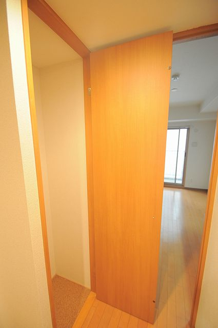 大阪市城東区今福西５丁目の賃貸マンションの収納