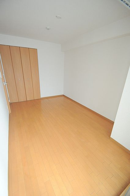 大阪市城東区今福西５丁目の賃貸マンションの寝室
