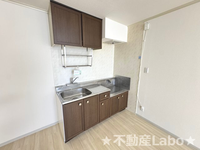 徳島市住吉５丁目のアパートのキッチン