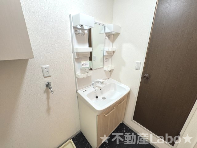 徳島市住吉５丁目のアパートの洗面所