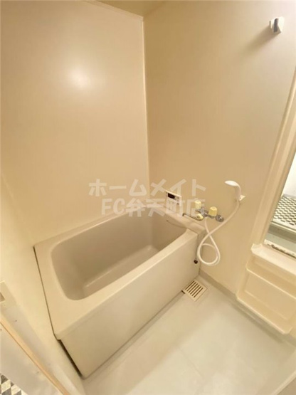 【浴室】 | シャトー弁天弐番館 | きれいなお風呂です