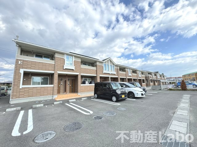 徳島市中島田町３丁目のアパート