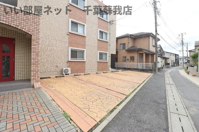 ヴァンヴェール葛城の駐車場|駐車スペースもあります