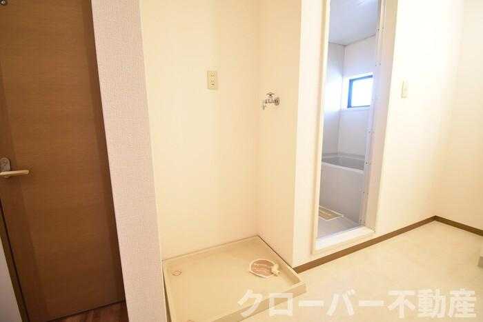 ファミーユ Ｍ B棟の洗面所|洗面