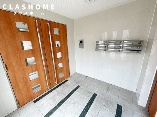 Hanalei　　 刈谷市近郊の賃貸はクラスホームのエントランス