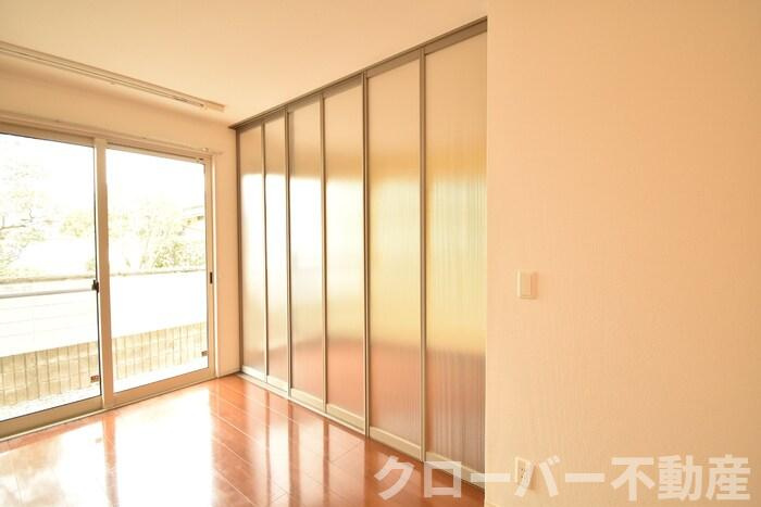 フラット ウィステリアの内装|ライトスルースクリーン