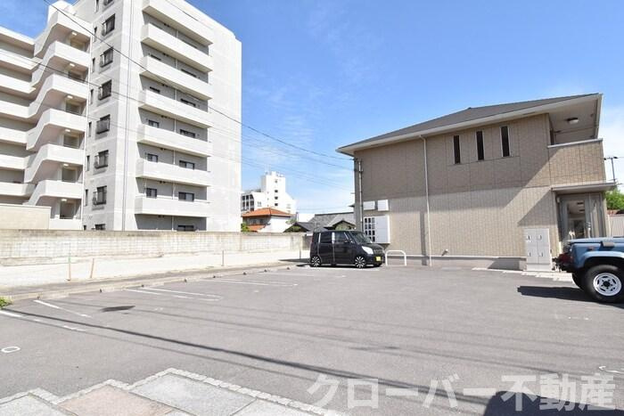 フラット ウィステリアの駐車場|駐車場