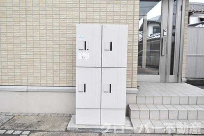 フラット ウィステリアのその他共用部分|宅配ボックス