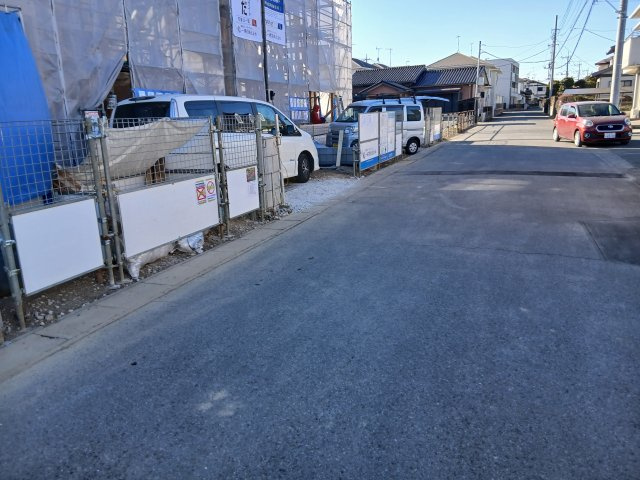 リーブルガーデン．S　深谷上柴町東第３　の前面道路含む現地写真|１号棟現地前面道路（2026年02月03日）撮影