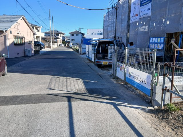 リーブルガーデン．S　深谷上柴町東第３　の前面道路含む現地写真|１号棟現地前面道路（2026年02月03日）撮影