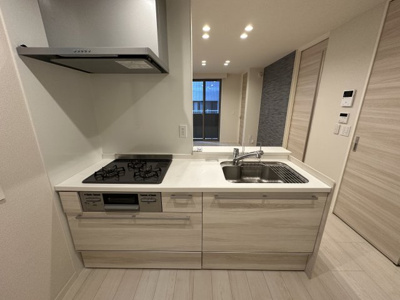 【キッチン】 | カルハート桂 | ※同物件・同間取り参考写真