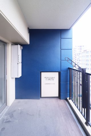 サヴォイラ・マリナ　ドゥ　ハカタ　2階のバルコニー|別号室のものです。現状優先になります。