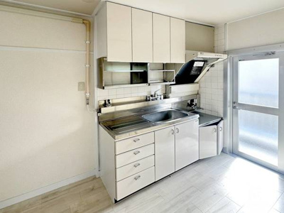 【キッチン】 | ビレッジハウス鳴滝20号棟 | ビレッジハウスの同一物件・同一タイプの間取りの写真です