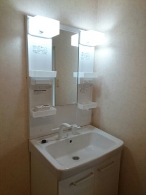 【洗面所】 | ハイツ宮ノ前 | ゆったりとスペースのある洗面所