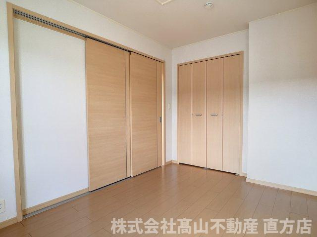 直方市大字感田のアパートの寝室