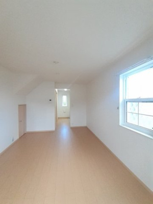 【居間・リビング】 | プラシード | ゆったりとした居間です